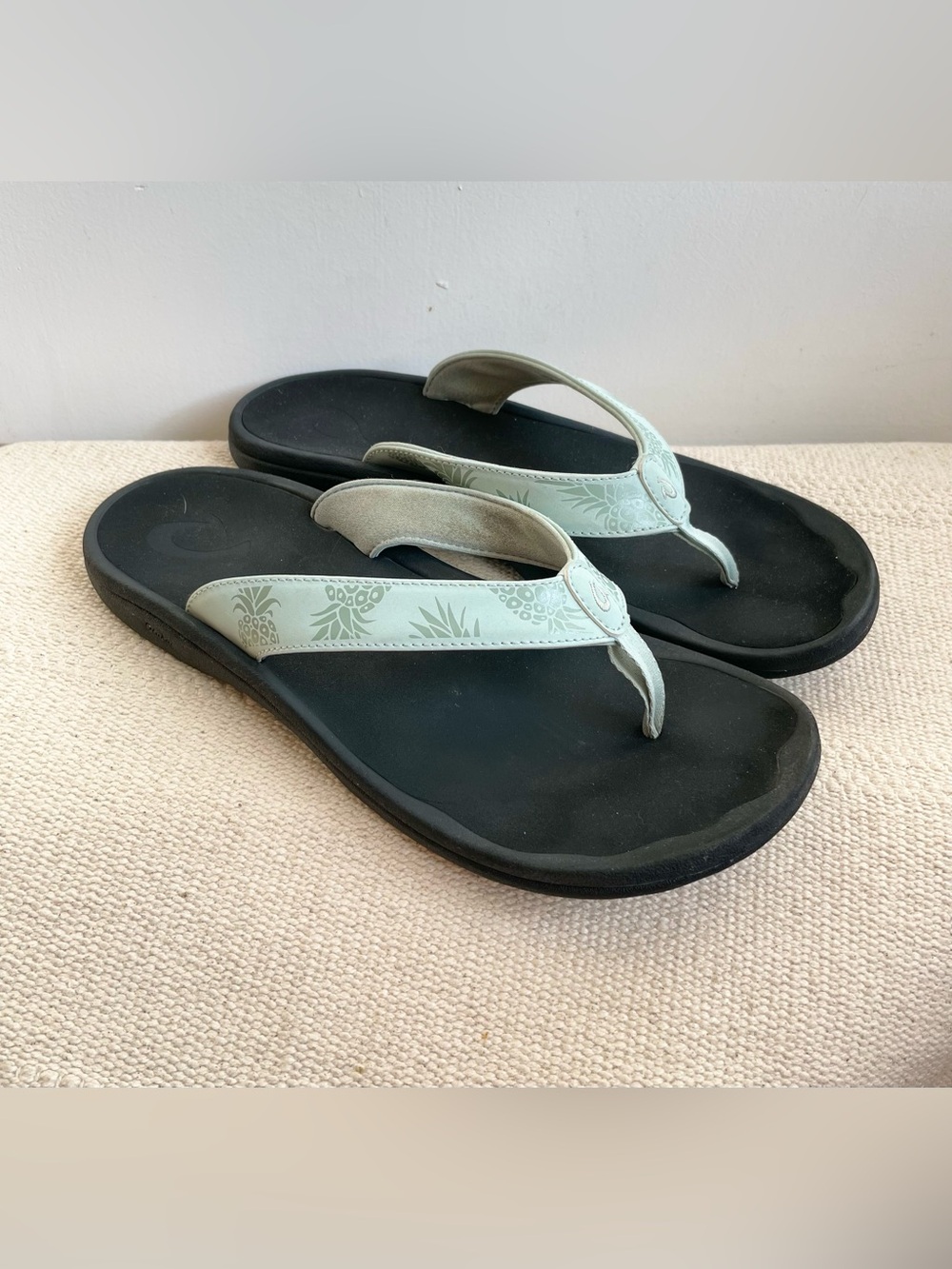 Olukai Womens Ohana Size 10 Sandals In Swell Flip Flops Water Friendly